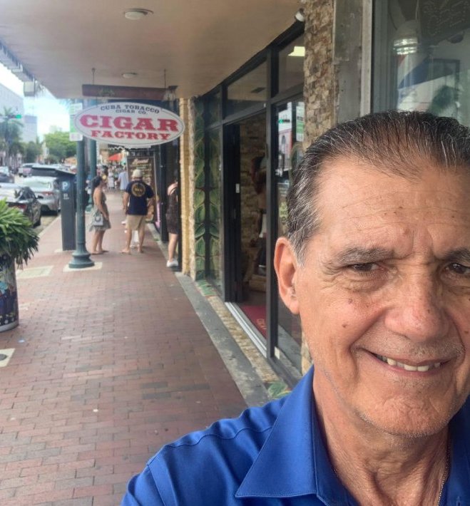 Andy at Cigar Factory